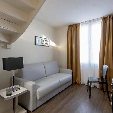 Plaza Hotel Arlés