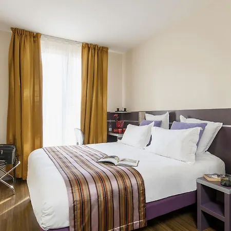 Hotel Plaza 4*